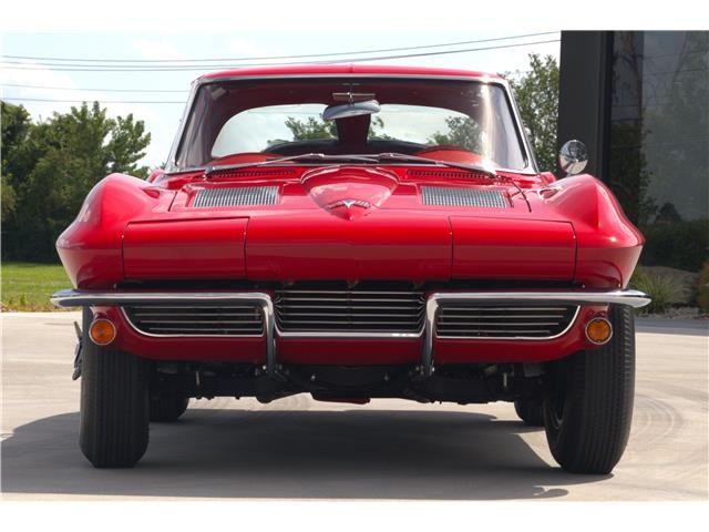 Chevrolet-Corvette-1963-Coupe-1
