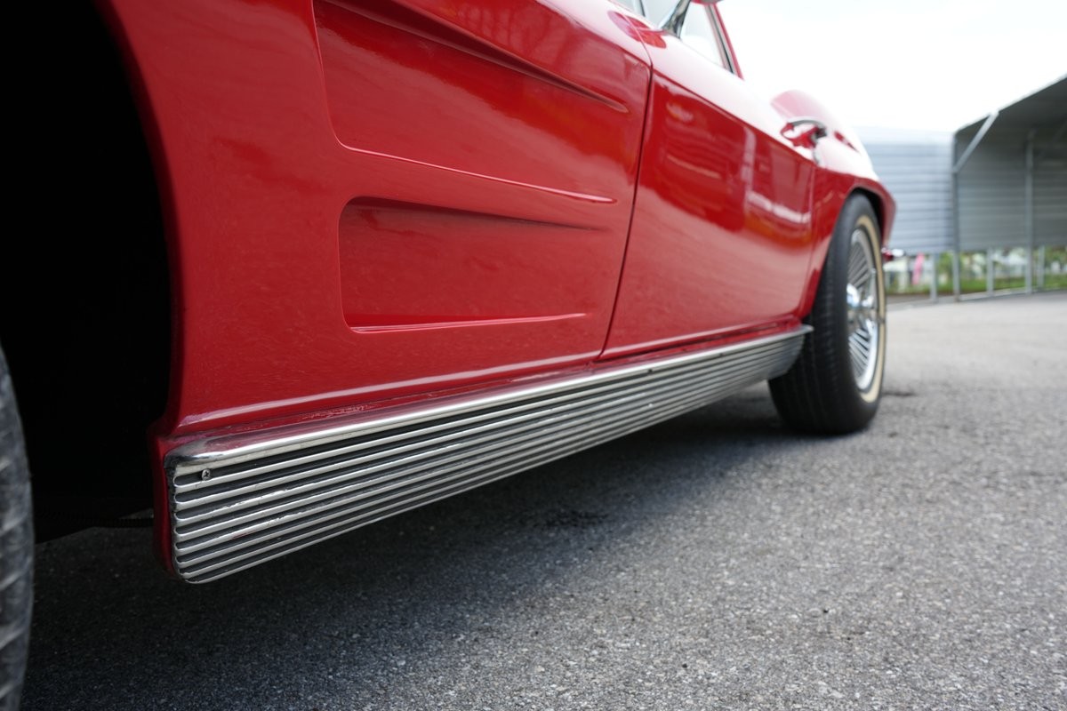Chevrolet-Corvette-1963-Coupe-11