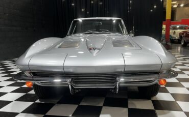 Chevrolet-Corvette-1963-Coupe-14