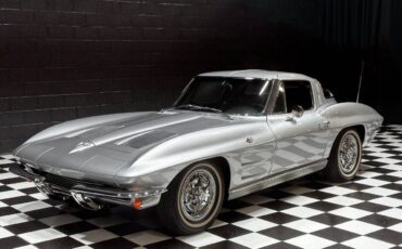Chevrolet-Corvette-1963-Coupe-16