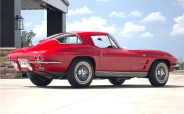 Chevrolet-Corvette-1963-Coupe-19
