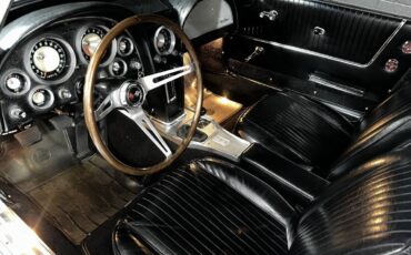 Chevrolet-Corvette-1963-Coupe-2
