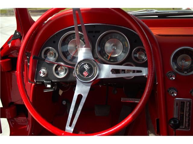 Chevrolet-Corvette-1963-Coupe-21
