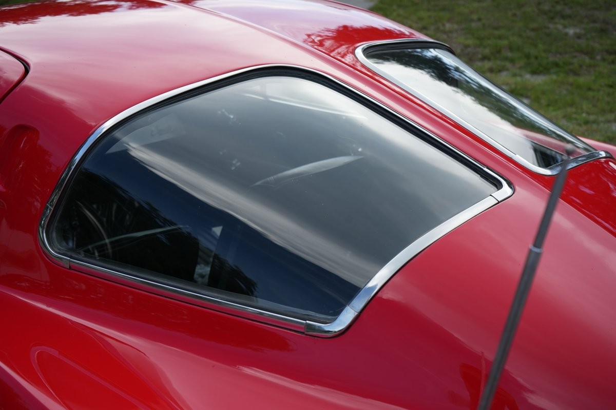 Chevrolet-Corvette-1963-Coupe-21