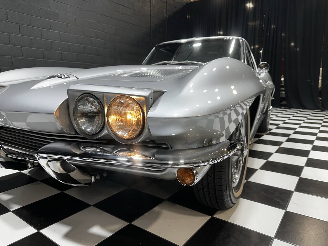 Chevrolet-Corvette-1963-Coupe-27