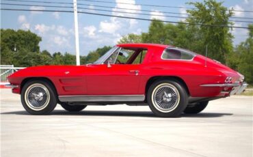 Chevrolet-Corvette-1963-Coupe-29