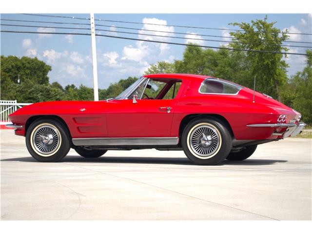 Chevrolet-Corvette-1963-Coupe-29