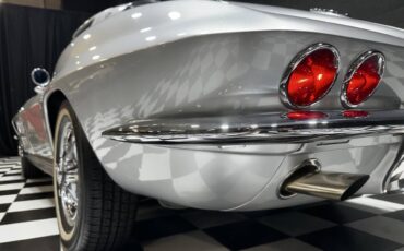 Chevrolet-Corvette-1963-Coupe-29