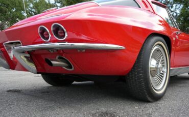 Chevrolet-Corvette-1963-Coupe-31