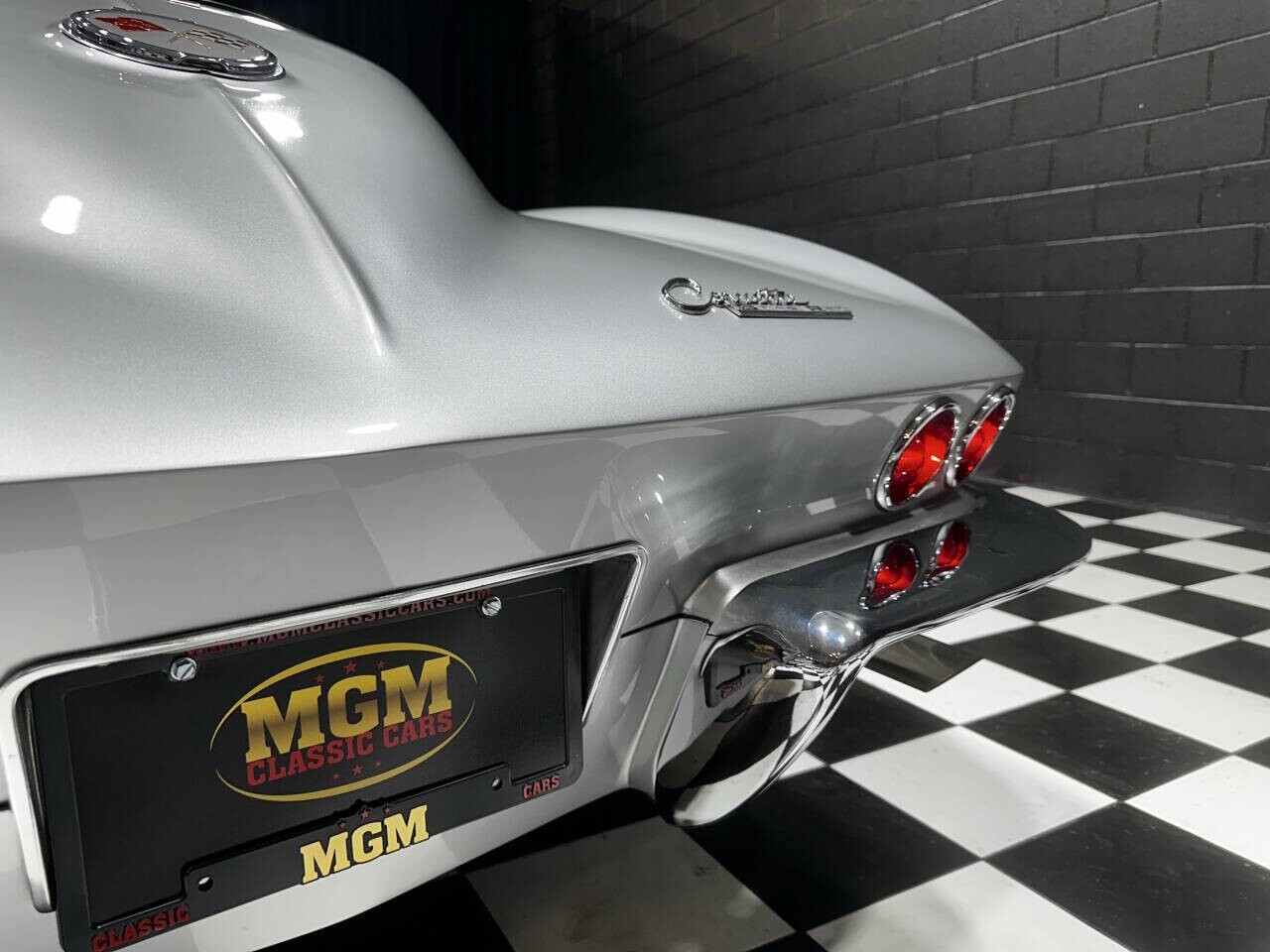 Chevrolet-Corvette-1963-Coupe-31