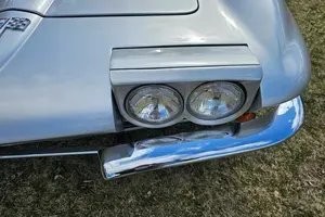 Chevrolet-Corvette-1963-Coupe-32