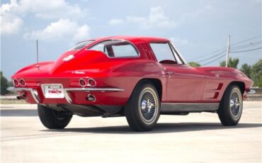 Chevrolet-Corvette-1963-Coupe-36