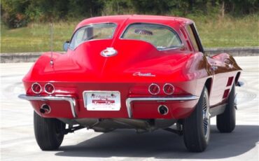 Chevrolet-Corvette-1963-Coupe-37