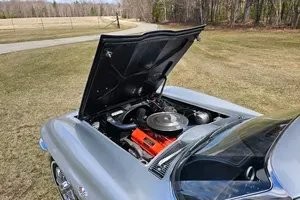 Chevrolet-Corvette-1963-Coupe-38