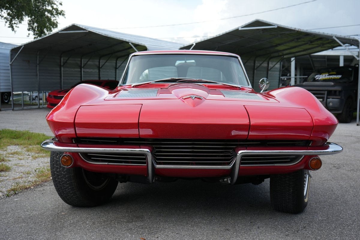 Chevrolet-Corvette-1963-Coupe-4