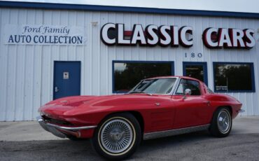 Chevrolet-Corvette-1963-Coupe