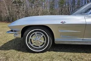 Chevrolet-Corvette-1963-Coupe-5