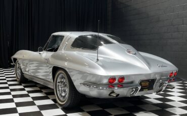 Chevrolet-Corvette-1963-Coupe-6