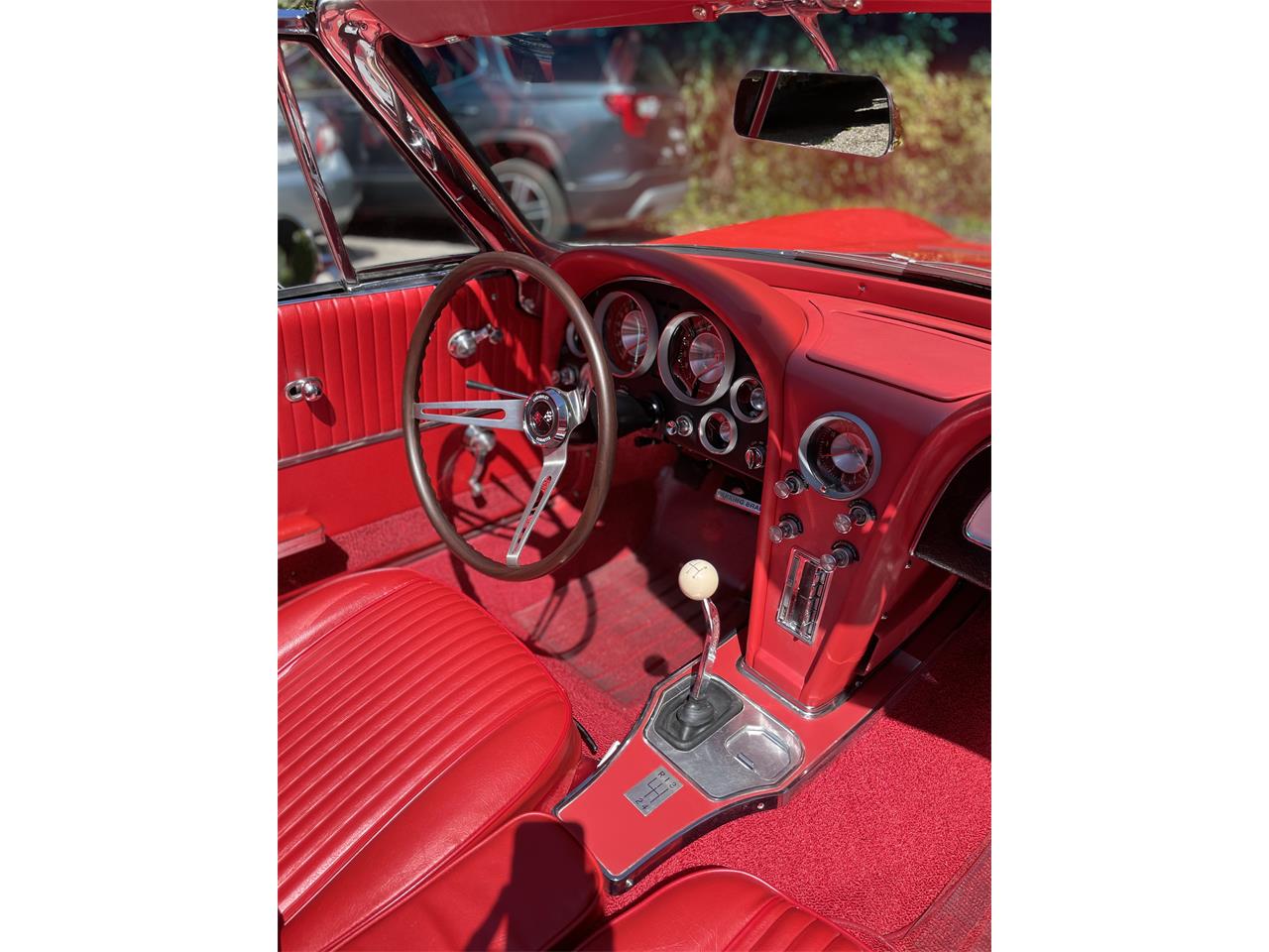Chevrolet-Corvette-1963-Red-Red-10