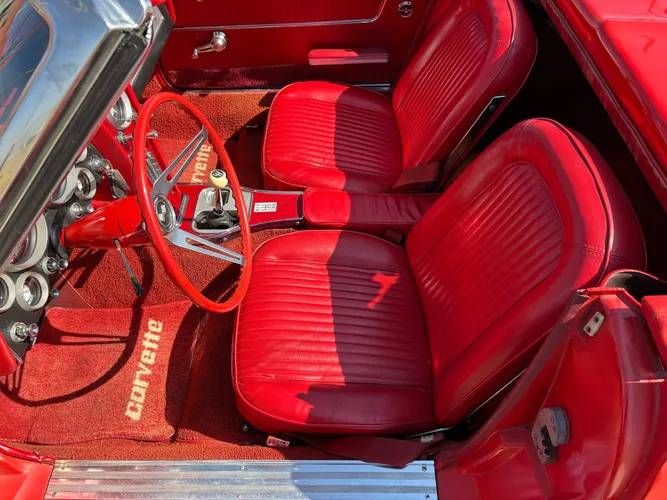 Chevrolet-Corvette-1963-Red-Red-10
