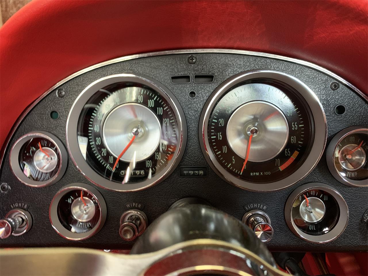 Chevrolet-Corvette-1963-Red-Red-12