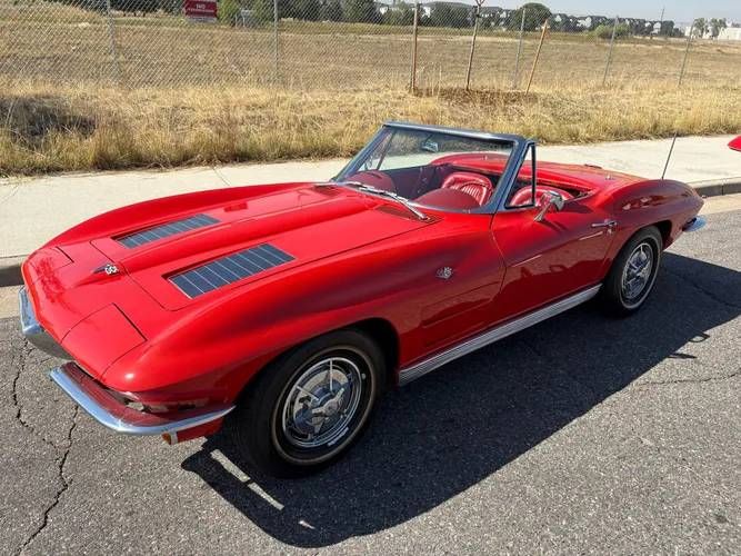 Chevrolet-Corvette-1963-Red-Red-8