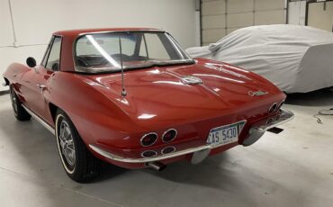 Chevrolet-Corvette-1963-Red-wWhite-Soft-Top-Black-19