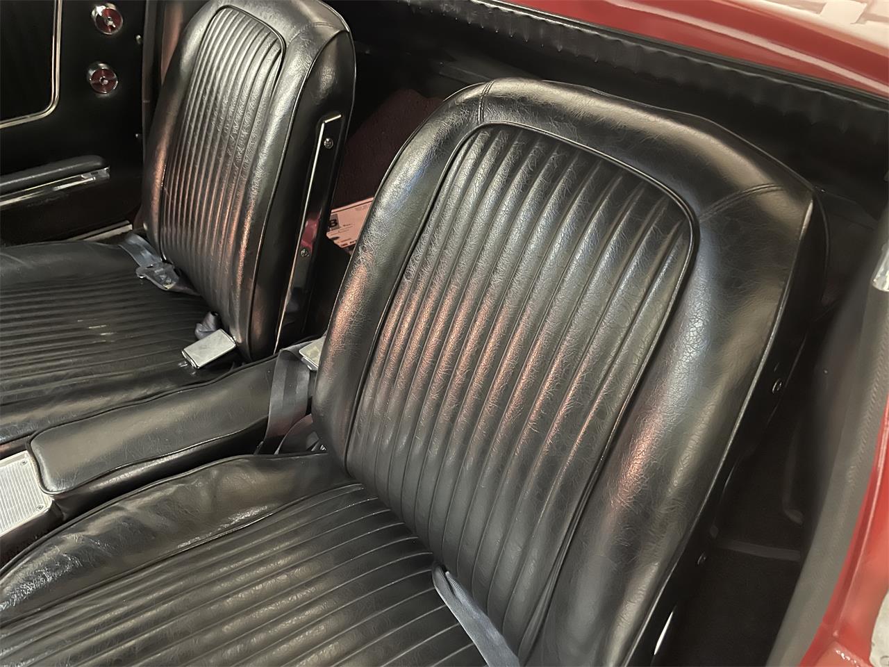 Chevrolet-Corvette-1963-Red-wWhite-Soft-Top-Black-27