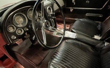 Chevrolet-Corvette-1963-Red-wWhite-Soft-Top-Black-3
