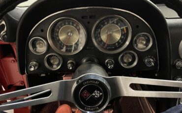 Chevrolet-Corvette-1963-Red-wWhite-Soft-Top-Black-5