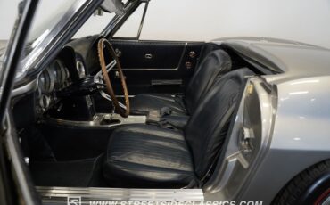 Chevrolet-Corvette-1963-Sebring-Silver-Dark-Blue-16