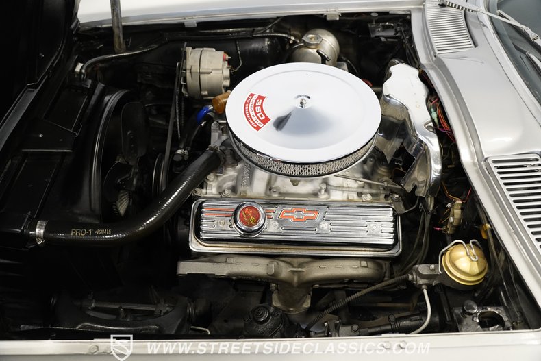 Chevrolet-Corvette-1963-Sebring-Silver-Dark-Blue-28