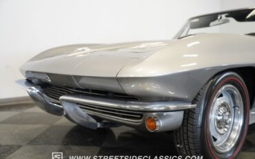 Chevrolet-Corvette-1963-Sebring-Silver-Dark-Blue-32