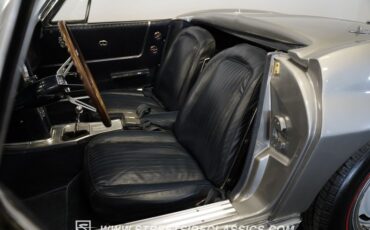 Chevrolet-Corvette-1963-Sebring-Silver-Dark-Blue-39