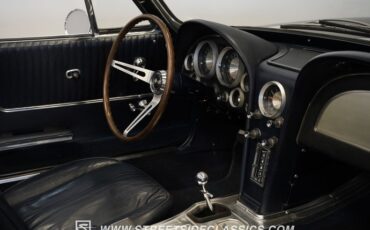 Chevrolet-Corvette-1963-Sebring-Silver-Dark-Blue-48