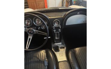 Chevrolet-Corvette-1963-White-Black-8