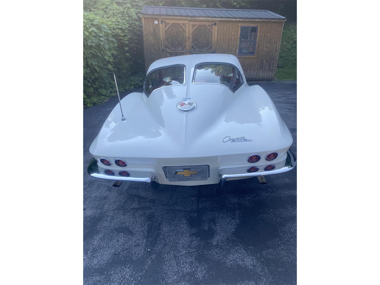 Chevrolet-Corvette-1963-White-Red-3
