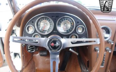 Chevrolet-Corvette-1963-convertible-19