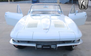 Chevrolet-Corvette-1963-convertible-28