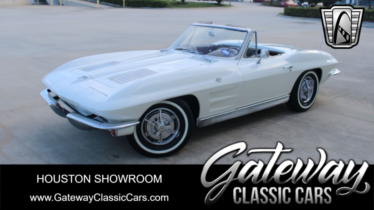 Chevrolet-Corvette-1963-convertible