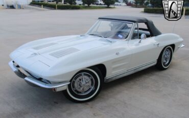 Chevrolet-Corvette-1963-convertible-7