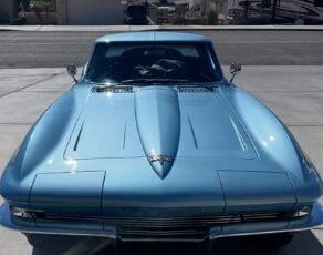Chevrolet-Corvette-1964