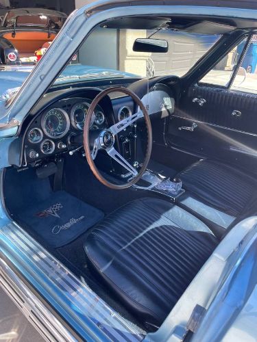 Chevrolet-Corvette-1964-9