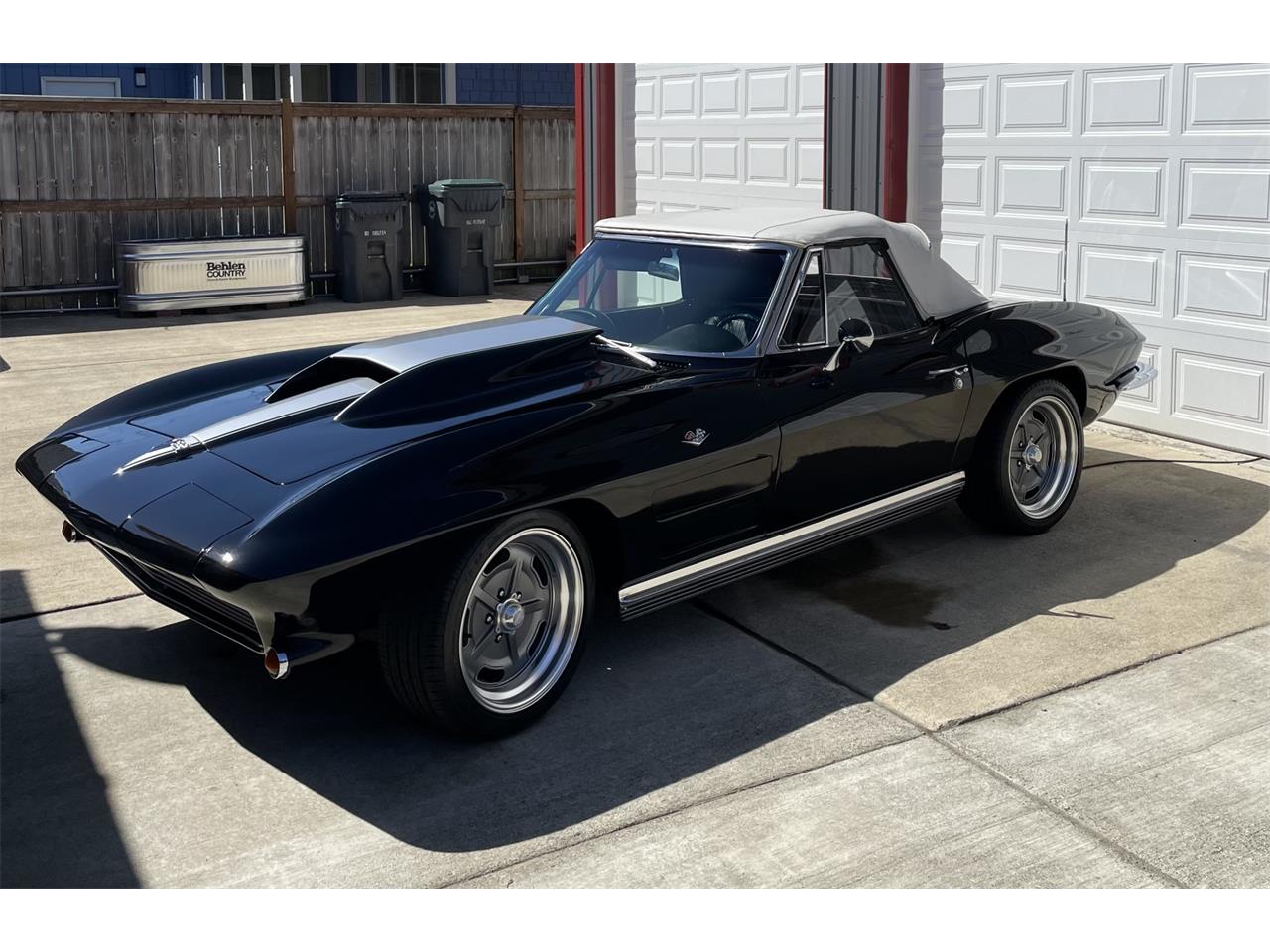 Chevrolet-Corvette-1964-Black-Black-13