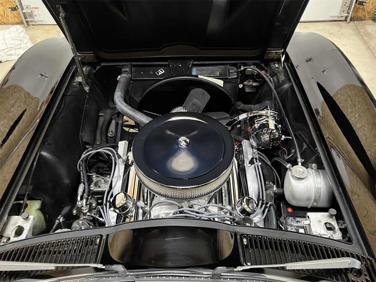 Chevrolet-Corvette-1964-Black-Black-3