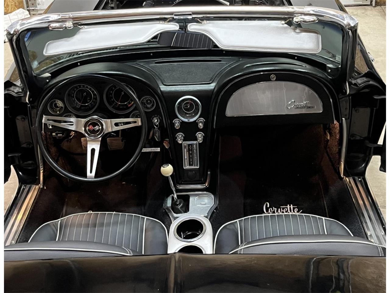 Chevrolet-Corvette-1964-Black-Black-5