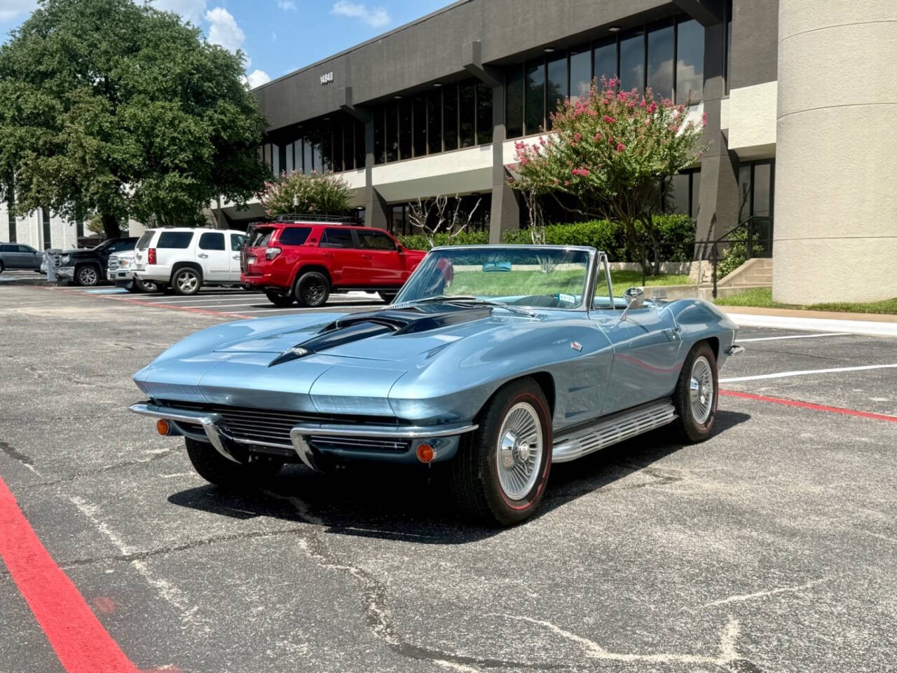 Chevrolet-Corvette-1964-Convertible-1