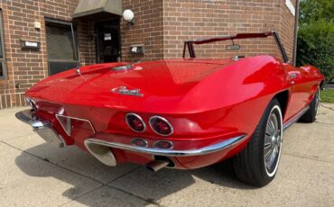 Chevrolet-Corvette-1964-Convertible-10