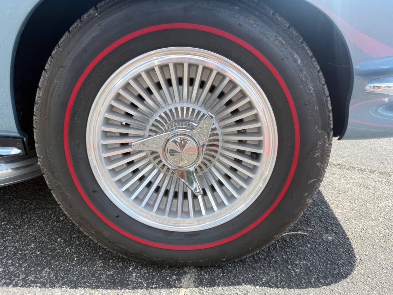 Chevrolet-Corvette-1964-Convertible-10