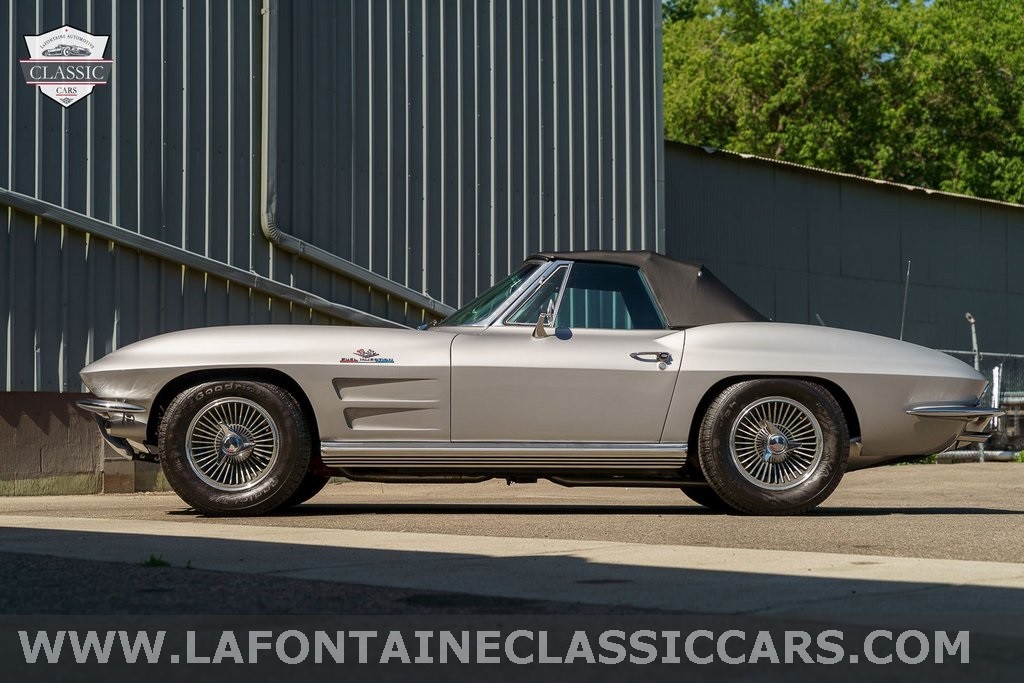 Chevrolet-Corvette-1964-Convertible-10